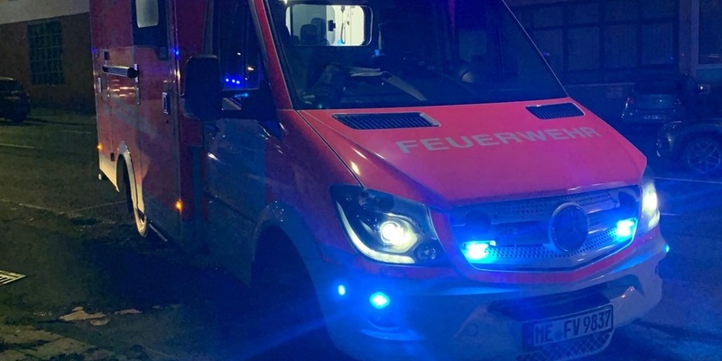 FW-MH: Brand auf Flachdach durch Dachdeckerarbeiten - Foto: presseportal.de