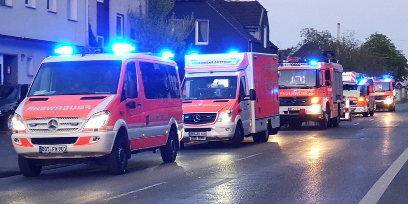 FW-BOT: Gefahrstoffunfall in Bottrop-Ebel, sechs Verletzte ins Krankenhaus transportiert - Foto: presseportal.de