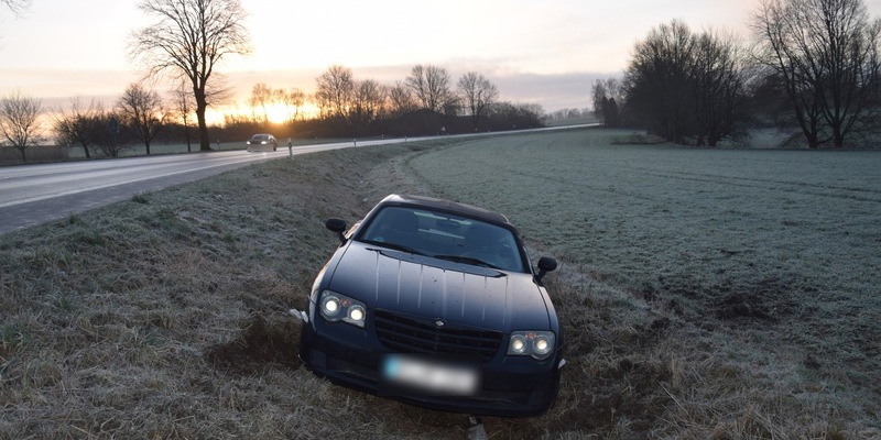 POL-HF: Autofahrer bei Unfall verletzt- Fließenden Verkehr übersehen - Foto: presseportal.de