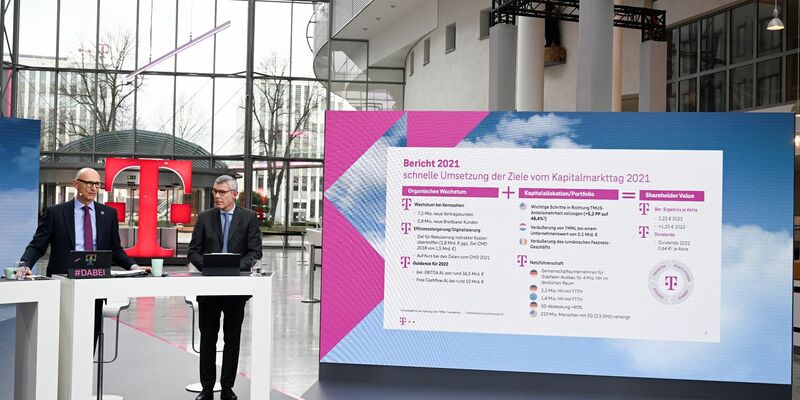 Die Deutsche Telekom macht gute Geschäfte. - Foto: Federico Gambarini/dpa