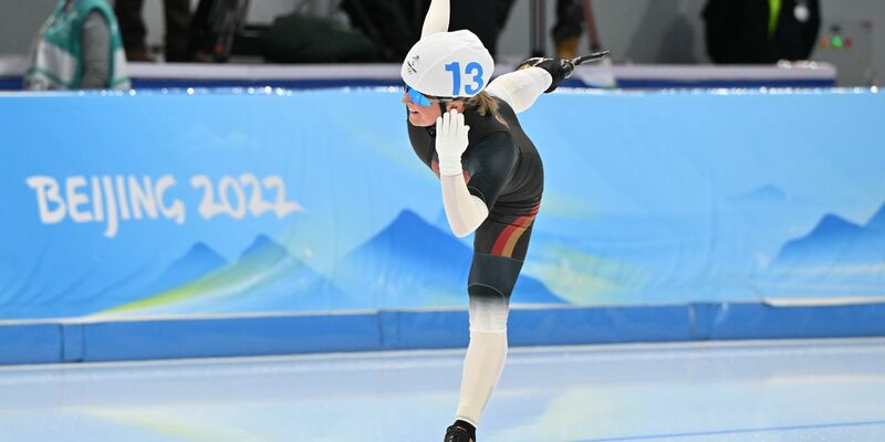 Olympiasiegerin Claudia Pechstein beendet ihre Eisschnelllauf-Karriere. - Foto: Peter Kneffel/dpa
