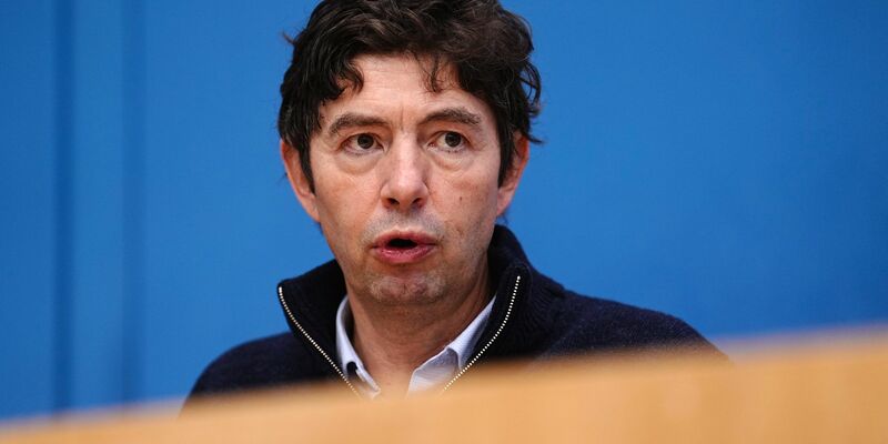 Blickt auf die Corona-Jahre zurück: Virologe Christian Drosten. - Foto: Kay Nietfeld/dpa