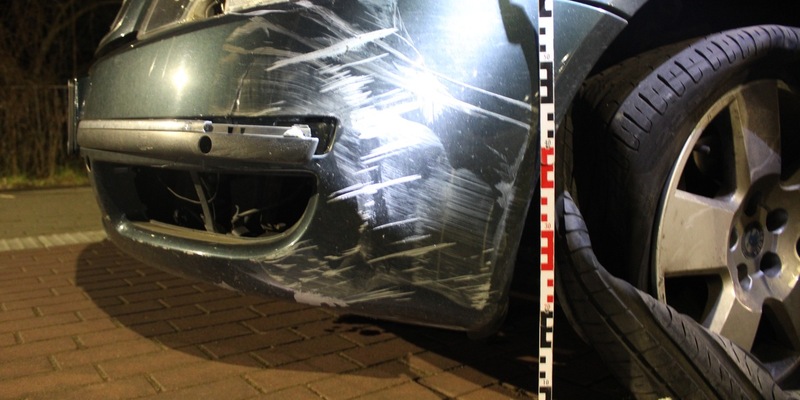 POL-GM: Betrunkener Autofahrer gerät in Gegenverkehr - Foto: presseportal.de