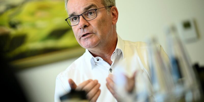 «Eine weitere Verzögerung können wir uns nicht leisten», sagt Helmut Dedy. - Foto: Britta Pedersen/dpa-Zentralbild/dpa