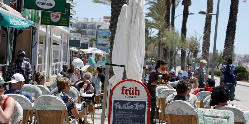 Im Meer vor der Stadt Capdepera im Osten von Mallorca ist ein deutscher Urlauber beim Tauchen tödlich verunglückt. (Symbolbild) - Foto: Clara Margais/dpa