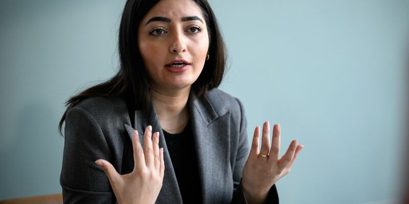 Die Sorge vor Rechtsextremismus sei in der Mehrheit der Gesellschaft angekommen, sagt Reem Alabali-Radovan (SPD). - Foto: Bernd von Jutrczenka/dpa