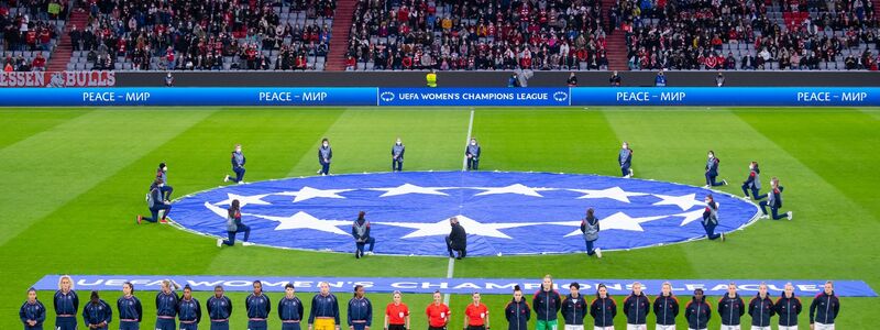 Das bislang letzte Duell zwischen Messi (Mitte) und Müller war das Achtelfinal-Rückspiel zwischen Bayern und Paris im März 2023. (Archivbild) - Foto: Sven Hoppe/dpa