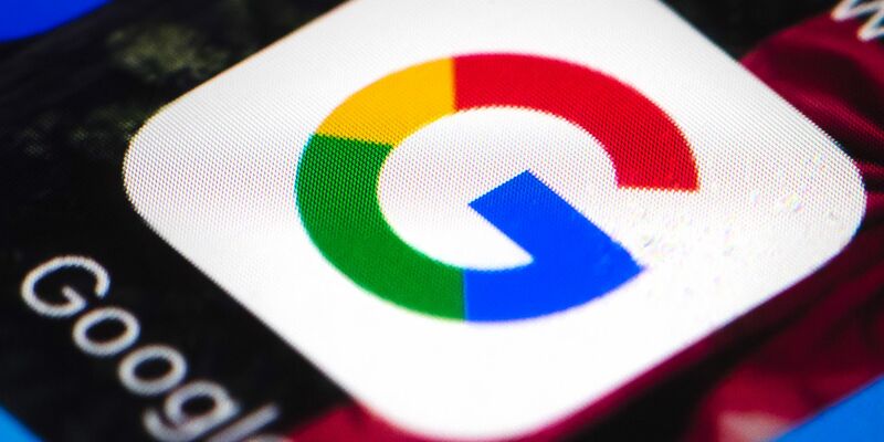 Google-Mutterkonzern Alphabet ist das viertteuerste Unternehmen am US-Aktienmarkt. - Foto: Matt Rourke/dpa