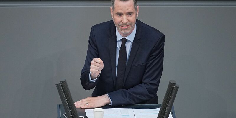 Nach Ansicht von FDP-Politiker Christian Dürr ist das Bürgergeld zu hoch. (Archivbild) - Foto: Michael Kappeler/dpa