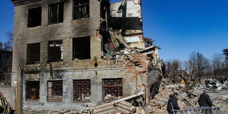 Russland hat die Ukraine am Freitag massiv aus der Luft angegriffen. Nach Angaben aus Kiew waren es die schwersten Angriffe seit Kriegsbeginn. - Foto: -/Ukrinform/dpa