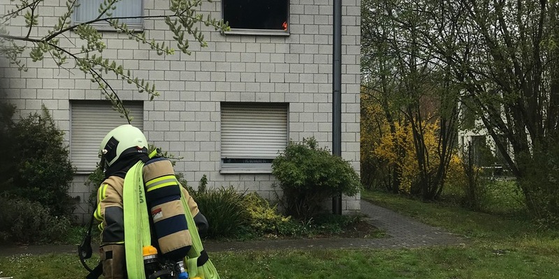 FW-AUR: Rauchmelder-Alarm an Mehrfamilienhaus - Foto: presseportal.de
