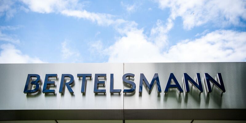 Bertelsmann legt frische Zahlen zum Umsatz vor. - Foto: Lino Mirgeler/dpa
