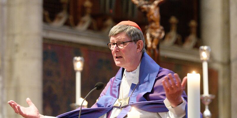 Die Staatsanwaltschaft und Polizei in Köln durchsuchen mehrere Objekte im Erzbistum Köln. Der Kölner Erzbischof ist Rainer Maria Woelki. - Foto: Henning Kaiser/dpa