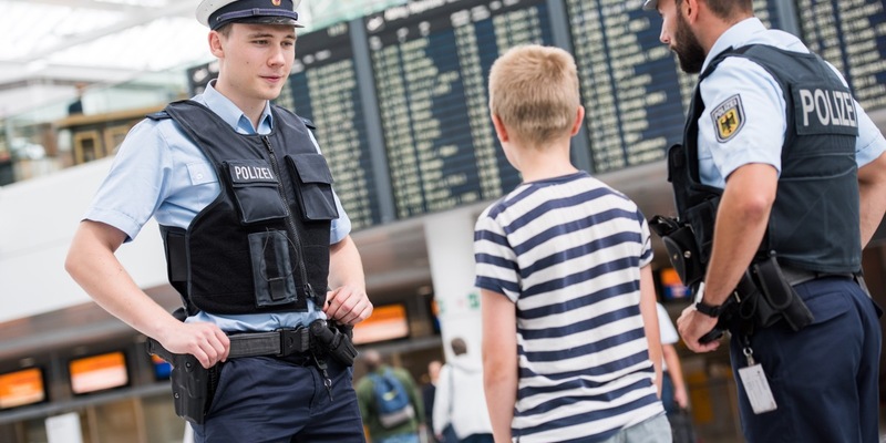 Bundespolizeidirektion München: Sicher in die Sommerferien starten: Tipps der Bundespolizei für Reisende am Flughafen München - Foto: presseportal.de