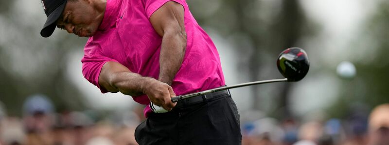 Comeback beim Masters: Tiger Woods beim ersten Abschlag. - Foto: Matt Slocum/AP/dpa