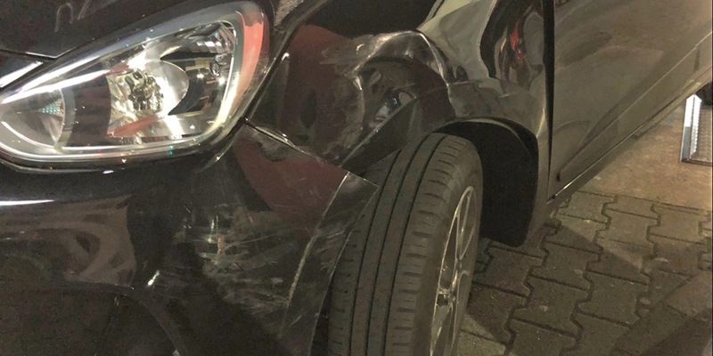 POL-PDPS: Frontscheibe eingeworfen - Foto: presseportal.de