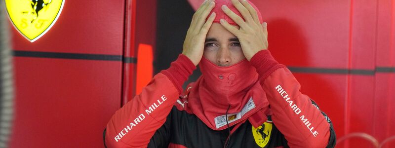 Da lief es noch: Charles Leclerc feiert seinen Heimsieg 2024 neben Fürst Albert II. - Foto: Luca Bruno/AP/dpa