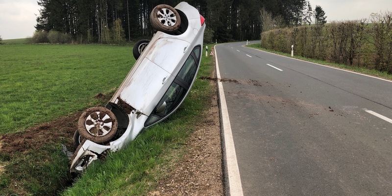 POL-PDLD: Gefährlicher Eingriff in den Straßenverkehr führt zu Verkehrsunfall - Foto: presseportal.de