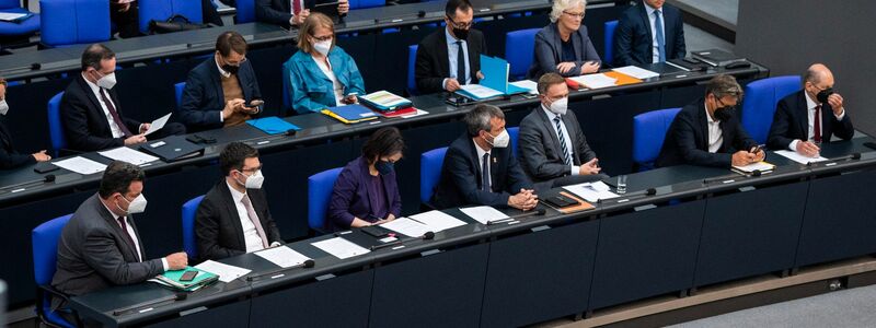 Beatrix von Storch (AfD) sagt, in dem Antrag von Union, SPD, Grüne und FDP seien auch Ideen ihrer Partei zu finden. - Foto: Christophe Gateau/dpa