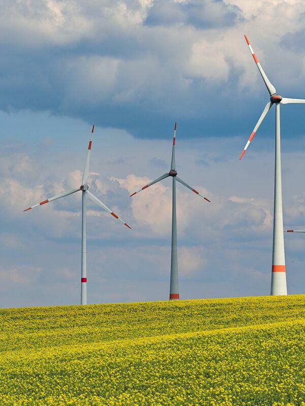 Der Anteil Des Stroms Aus Erneuerbaren Energien In Deutschland Soll Bis ...