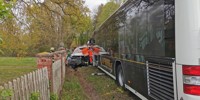 FW-BO: Schwerer Verkehrsunfall in Bochum-Hamme - Foto: presseportal.de