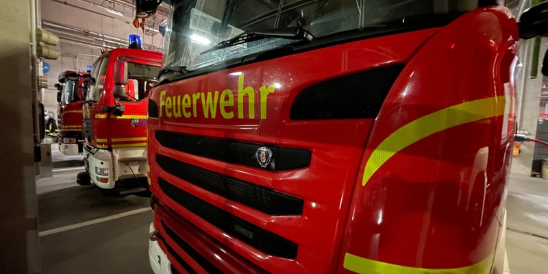 FW Ense: Frontalkollision zweier PKW zwischen Ense-Bremen und Waltringen - Foto: presseportal.de