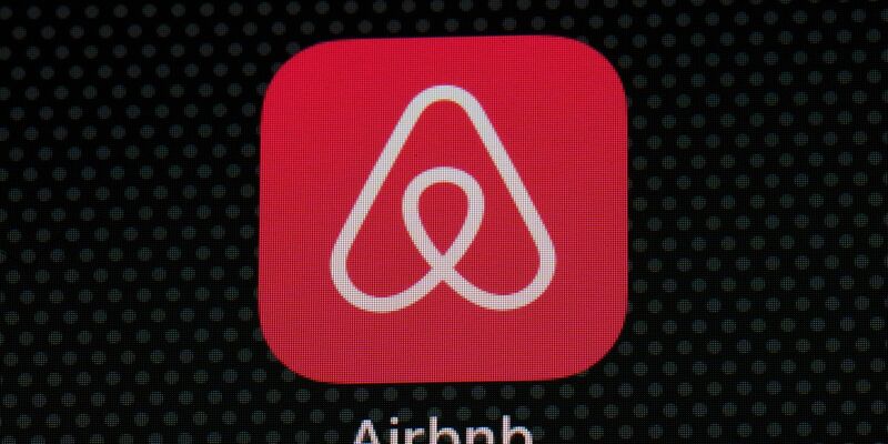 Bei Airbnb gibt es einige Neuerungen. - Foto: Patrick Semansky/AP/dpa