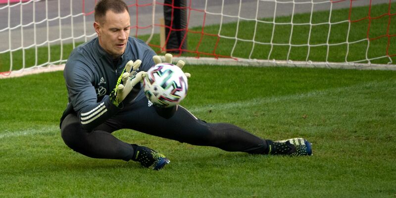 Marc-André ter Stergen befindet sich im Streit mit seinem Club FC Barcelona. - Foto: Federico Gambarini/dpa