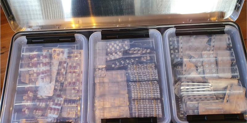 ZOLL-F: Embargoverstoß aufgedeckt - Zollfahndung stoppt Ausfuhr von Luxus-Fahrzeugen nach Russland - Foto: presseportal.de