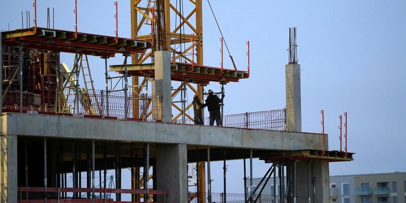Weniger Aufträge auf dem Bau. (Archivbild) - Foto: Marcus Brandt/dpa