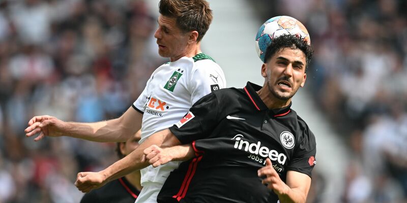Die Frankfurter Eintracht drehte gegen Mönchengladbach das Spiel und siegte 2:1. - Foto: Arne Dedert/dpa