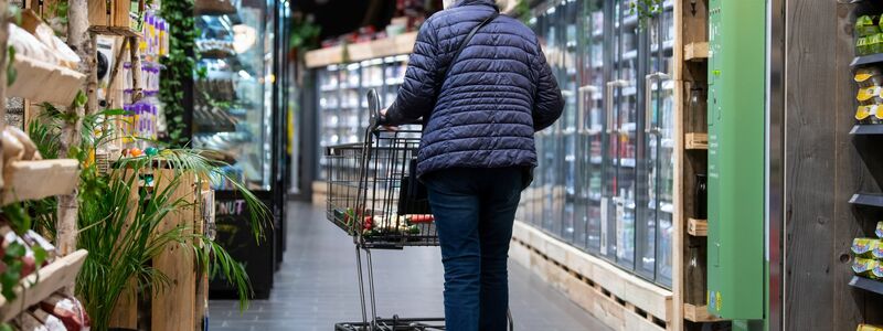 Einige Lebensmittel im Supermarkt könnten laut der Studie  in einigen Jahren zur Randerscheinung werden. - Foto: Sven Hoppe/dpa