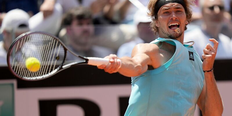 Alexander Zverev setzte sich in drei Sätzen gegen Alejandro Tabilo durch. - Foto: Andrew Medichini/AP/dpa