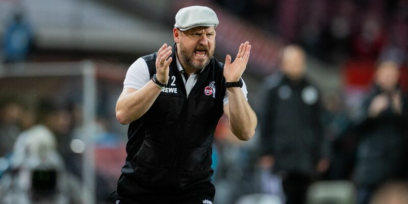 Der frühere Köln-Trainer Steffen Baumgart gilt als Kandidat auf das Traineramt beim Hamburger SV. - Foto: Rolf Vennenbernd/dpa