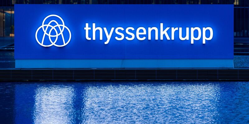 Die Thyssenkrupp-Stahlsparte ist Deutschlands größter Stahlhersteller und zählt rund 26.250 Beschäftigte. - Foto: Rolf Vennenbernd/dpa