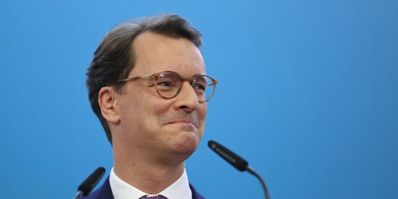 «Die Europawahl wird zum Gradmesser für die Stärke der inneren Verfassung unserer Demokratie»: Hendrik Wüst. - Foto: Rolf Vennenbernd/dpa