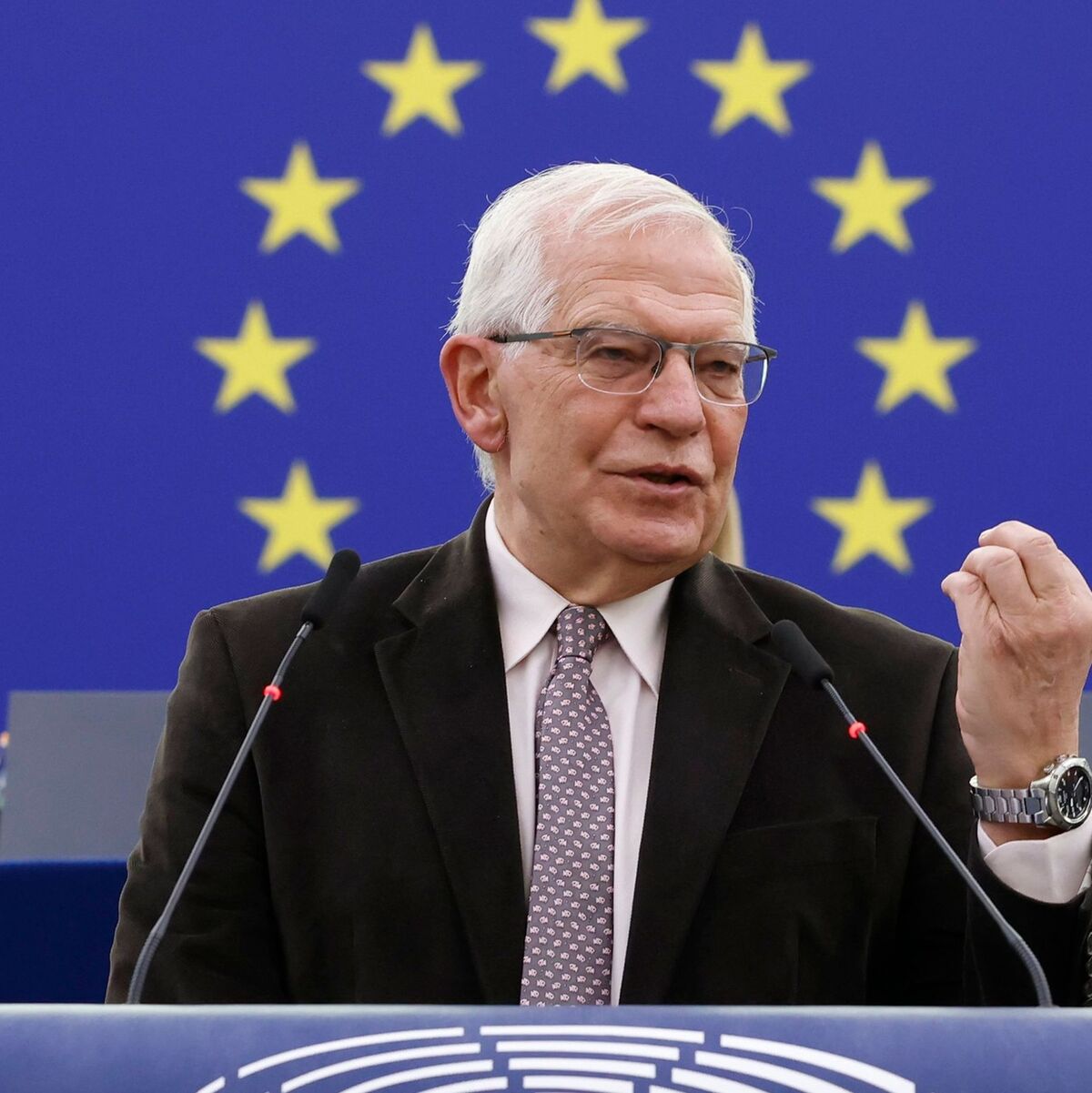 Josep Borrell, Leiter der Außenpolitik der Europäischen Union, verurteilt Irans Angriff. - Foto: Jean-Francois Badias/AP/dpa