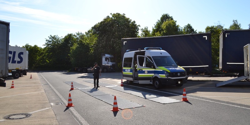 POL-NI: Polizei sucht Eigentümer von Münzalbum - Foto: presseportal.de