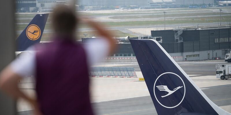 Die Lufthansa muss den Piloten ein passendes Angebot machen. - Foto: Sebastian Gollnow/dpa