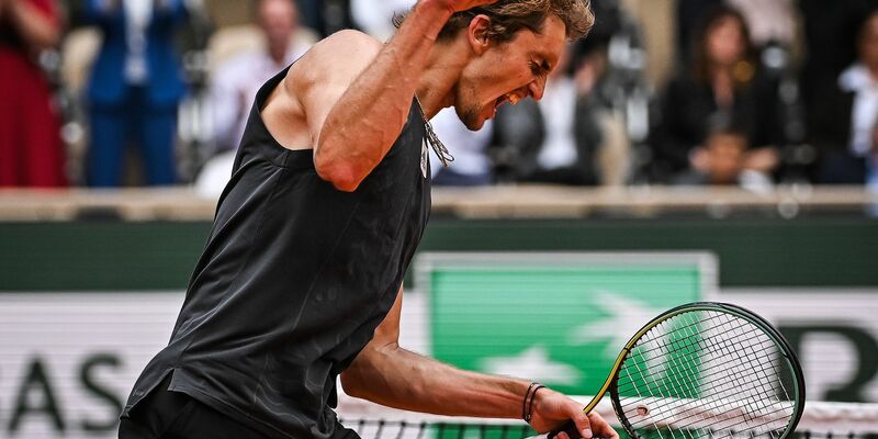 Alexander Zverev war nach der Niederlage im Finale der French Open gegen Carlos Alcaraz enttäuscht. - Foto: Matthieu Mirville/ZUMA Press Wire/dpa