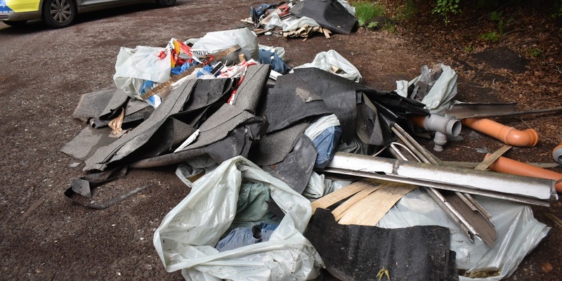 POL-AA: Winnenden: Illegale Müllentsorgung in Waldstück - Foto: presseportal.de