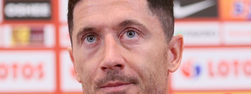 Nicht mehr für Polen? Robert Lewandowski überrascht. - Foto: Leszek Szymanski/PAP/dpa