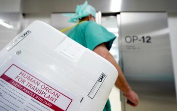 Viele Menschen warten auf eine Organspende. (Archivbild) - Foto: Soeren Stache/dpa