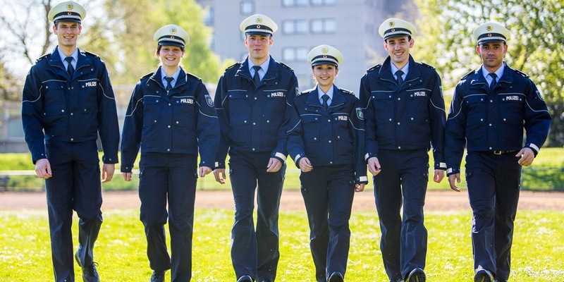 POL-EU: Die Polizei sucht Nachwuchs - Informationsveranstaltung - Foto: presseportal.de