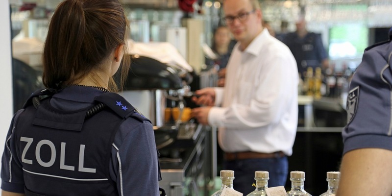 HZA-SW: Illegale Beschäftigung in indischen Restaurants aufgedeckt - Foto: presseportal.de