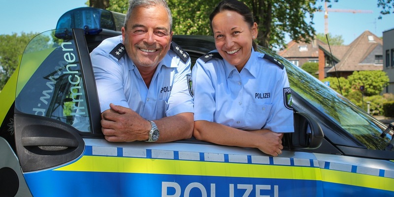 POL-SI: Ausbildungsmesse in Siegen: Einstellungsberater der Polizei mit Stand vor Ort - #polsiwi - Foto: presseportal.de