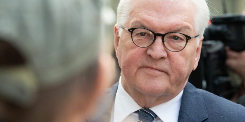 Bundespräsident Frank-Walter Steinmeier reist heute nach Rumänien. - Foto: Boris Roessler/dpa