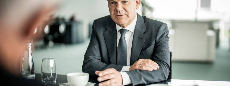 Der Druck auf Bundeskanzler Olaf Scholz nimmt zu. (Archivbild) - Foto: Michael Kappeler/dpa