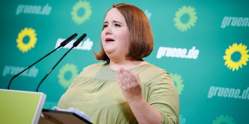 Ricarda Lang, Co-Vorsitzende von Bündnis 90/Die Grünen, zweifelt, dass dauerhafte Kontrollen an den deutschen Grenzen wirklich etwas brächten. - Foto: Kay Nietfeld/dpa