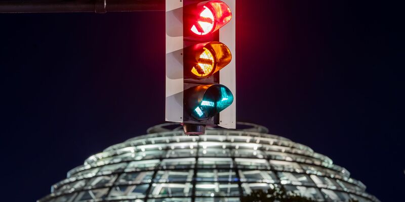 Auch die Ampel-Regierung hat gute Vorsätze für das kommende Jahr. - Foto: Christoph Soeder/dpa